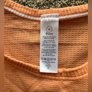 Ivivva t shirt,girls Sz 14, like new